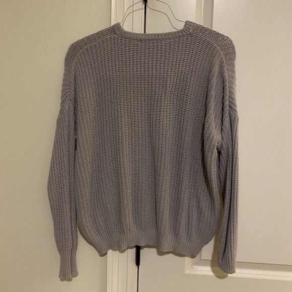 Brandy Melville Sweater - Picture 2 of 3